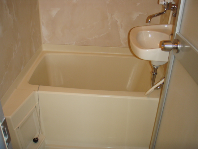 バス・シャワールーム　バス