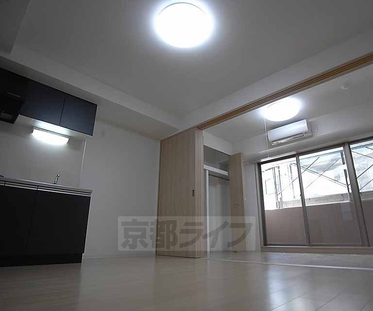 居室・リビング　オールフローリングです