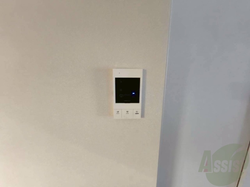 その他設備　ＴＶモニター付インターホンです。来客者の顔が見えるので安心！