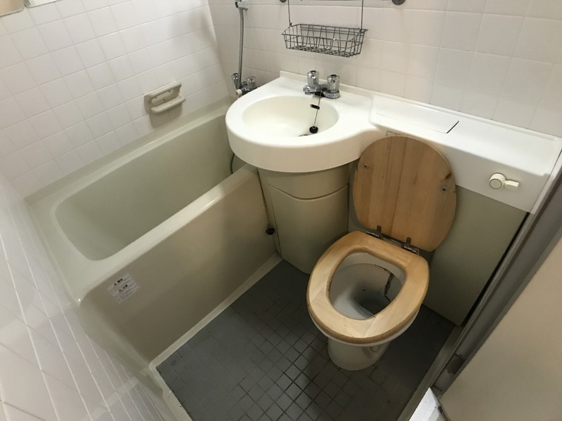 バス・シャワールーム