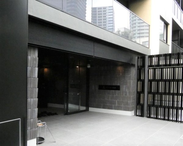 エントランス　エントランス