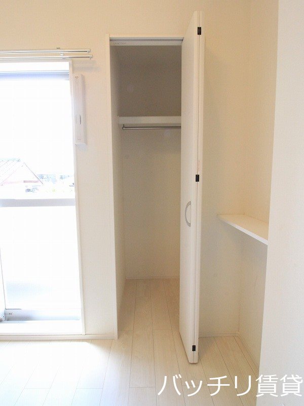 収納　画像は別号室タイプの為、現状を優先致します。