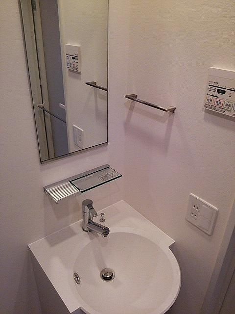 洗面設備　※別部屋写真参照