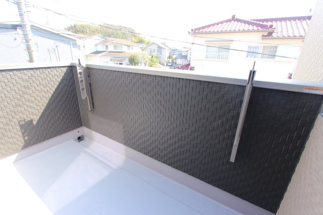 バルコニー　写真はイメージです。 色仕様は現状優先となります。