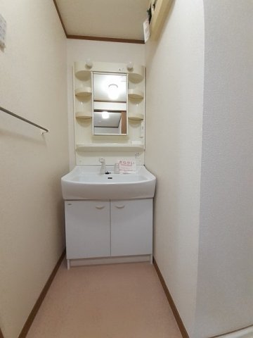 洗面設備　広い洗面スペース