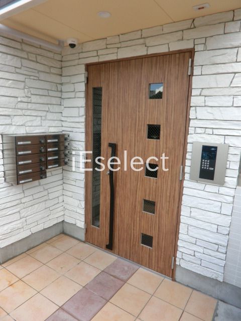 エントランス　お部屋へはこちらから