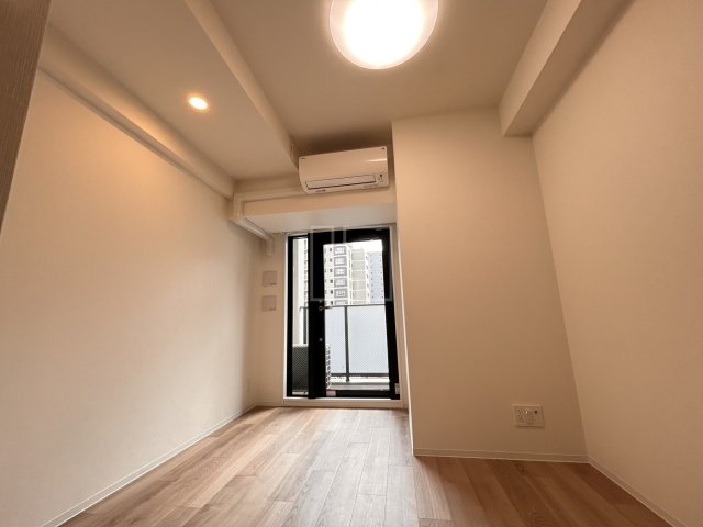 居室・リビング　Metrosa谷町六丁目North　洋室