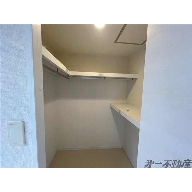 収納　ウォークインクローゼット