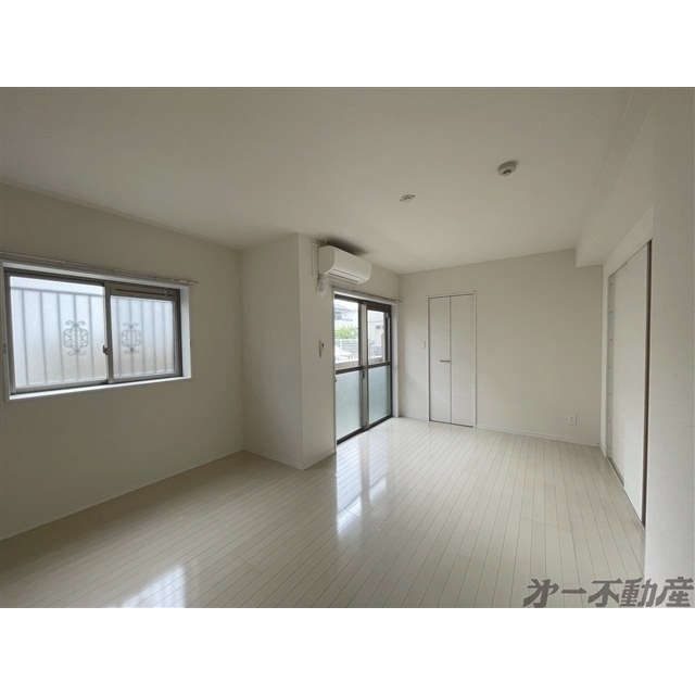 建物外観　洋室