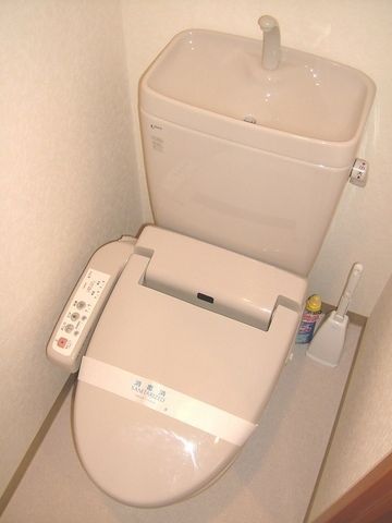 トイレ　嬉しい洗浄便座です