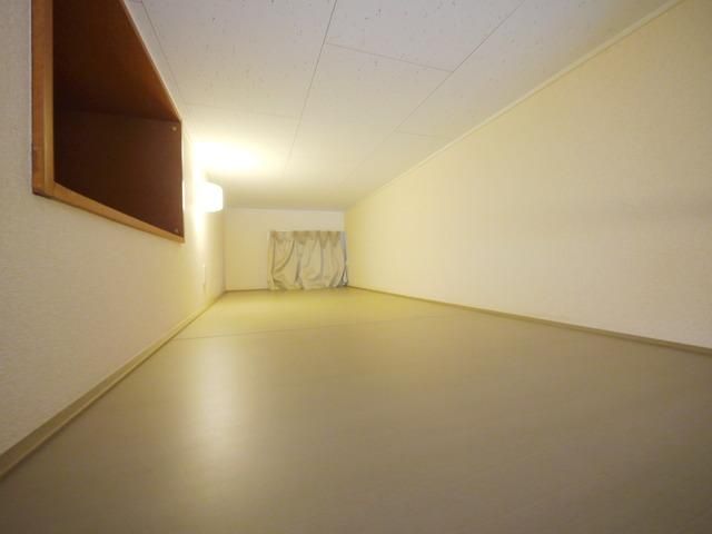 その他部屋・スペース　★広々３帖のロフト★