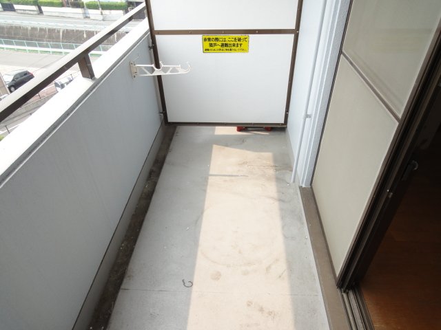 バルコニー　写真は別号室のものです。