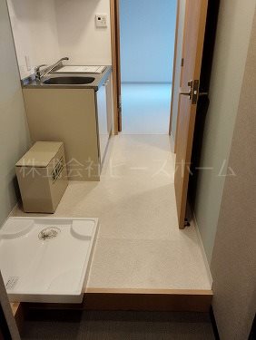 玄関　※別号室参考写真