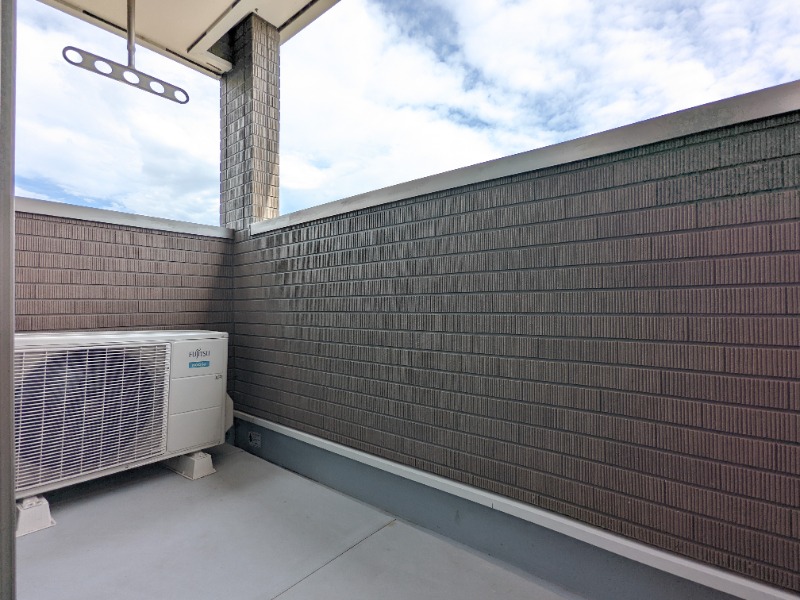 バルコニー　図面と現状に相違がある場合には現状を優先