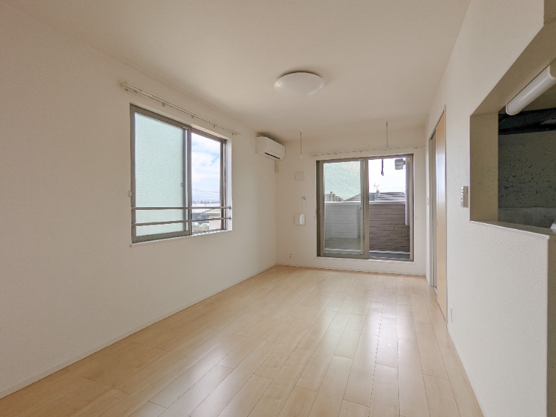 居室・リビング　図面と現状に相違がある場合には現状を優先