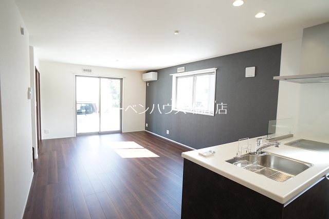 居室・リビング　参考別部屋写真