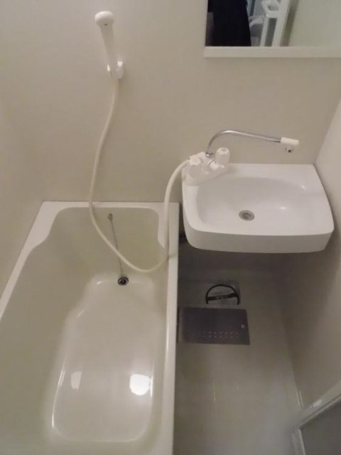 バス・シャワールーム　バスルーム