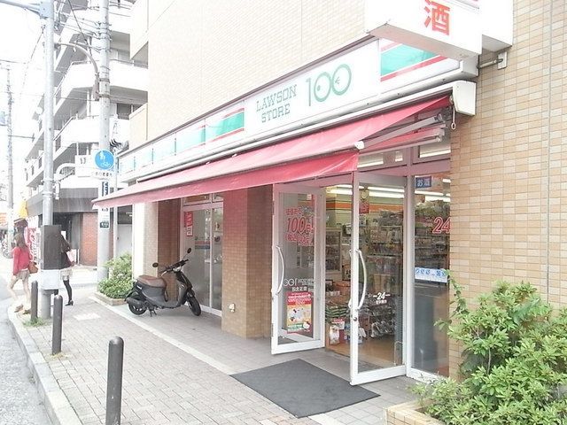 コンビニ　ファミリーマート（コンビニ）まで40m