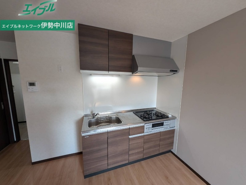 キッチン　同物件別室画像