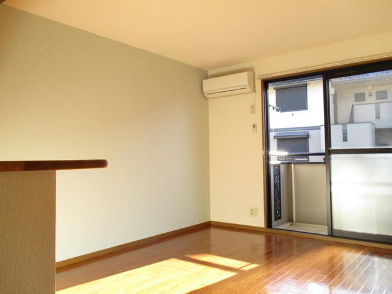 居室・リビング　図面と現状に相違がある場合には現状を優先