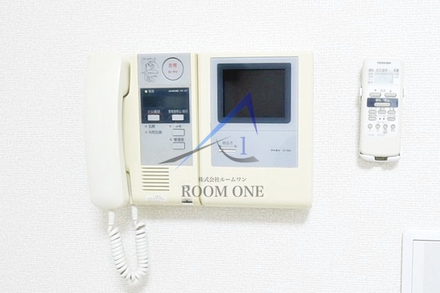 セキュリティ　モニター付きインターホンです。