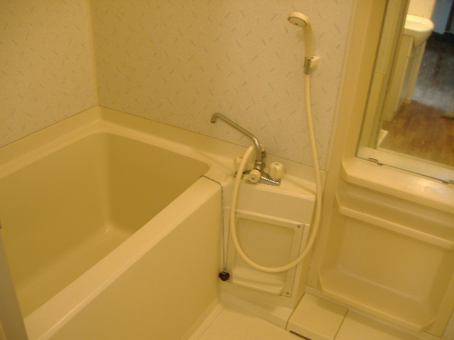 バス・シャワールーム　日々の疲れを癒すお風呂付です