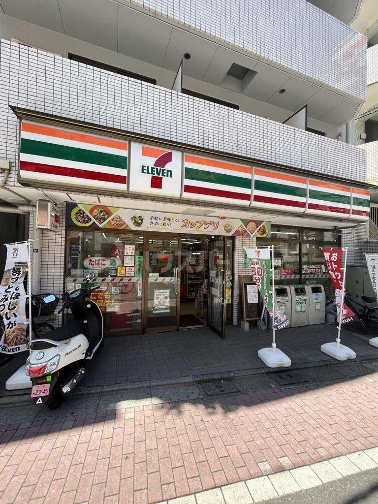 コンビニ　セブンイレブン北区岸町1丁目店（コンビニ）まで110m