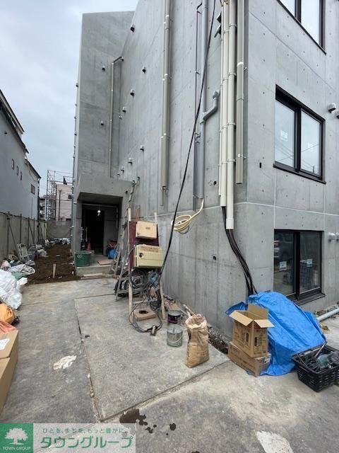 エントランス　駐車場