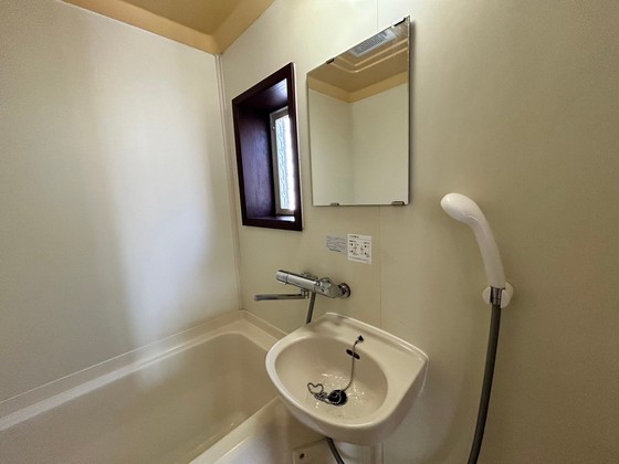 洗面設備　※別部屋の写真です