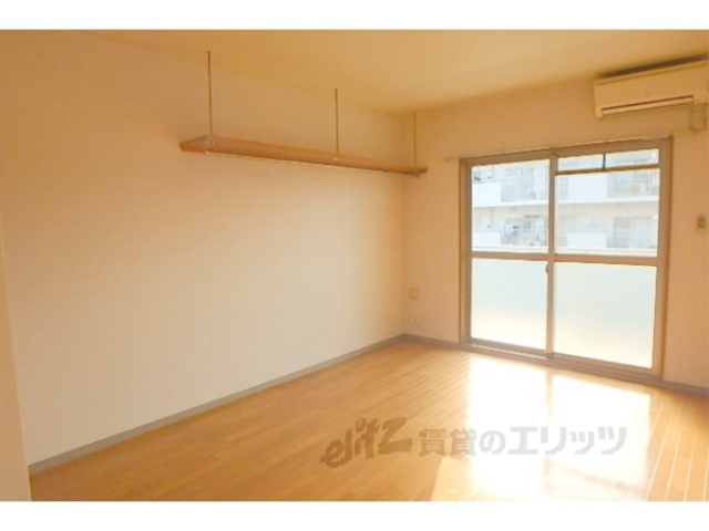 居室・リビング　洋室