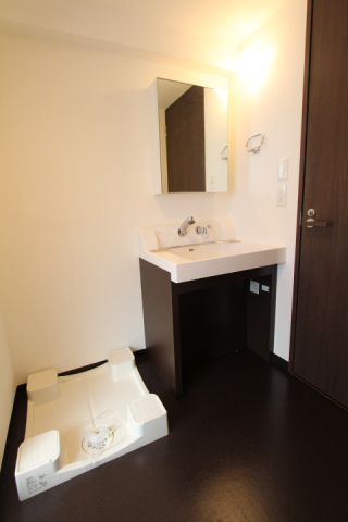 その他設備　プラウドフラット大塚の室内洗濯機置き場