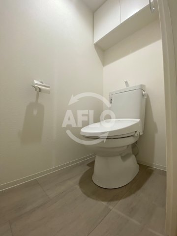 トイレ　セレニテフラン谷町四丁目アリエ　トイレ