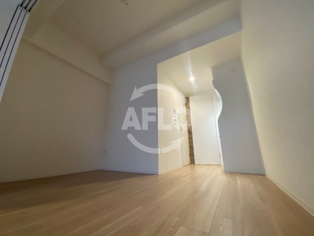 居室・リビング　セレニテフラン谷町四丁目アリエ　リビング