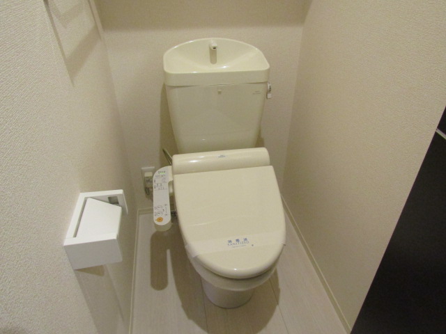 トイレ　※同メーカー施工の類似物件の写真です※