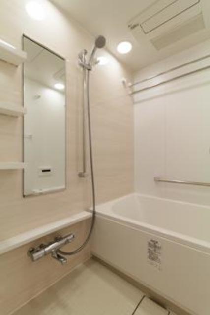 バス・シャワールーム　※写真は同タイプ住戸です。