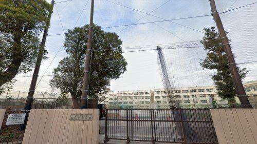 中学校　横浜市立谷本中学校（中学校）まで623m