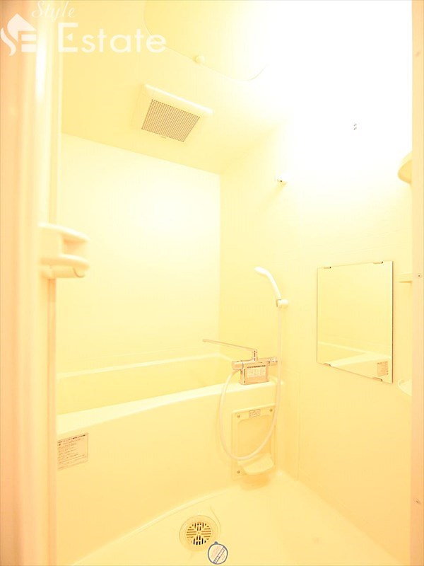 バス・シャワールーム　バスルーム