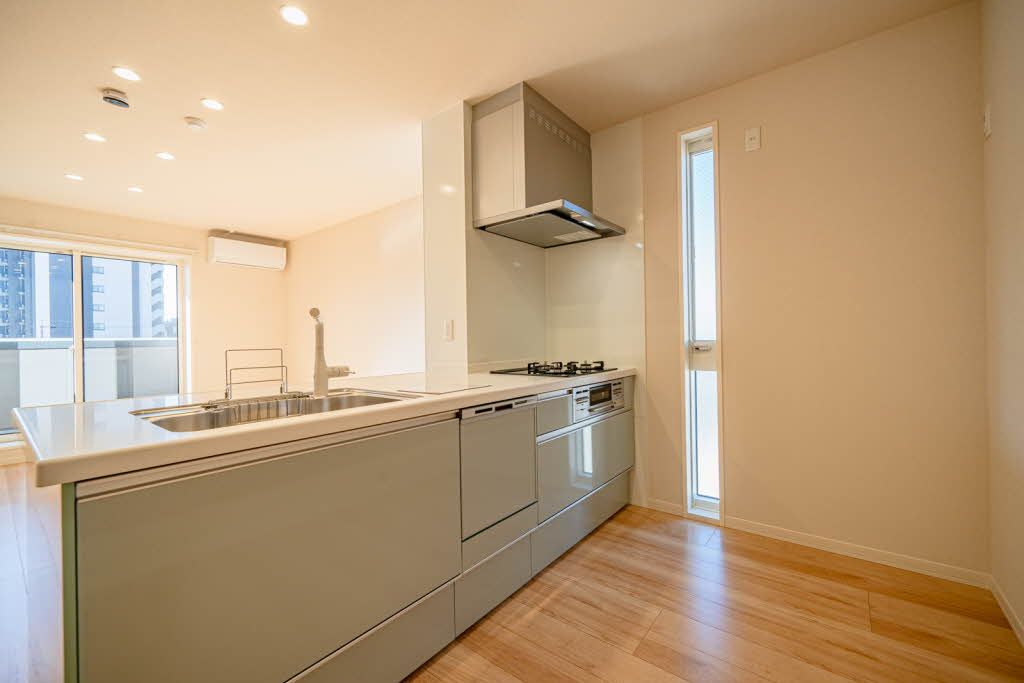 その他部屋・スペース　【キッチン】リビングが見渡せるキッチンです。