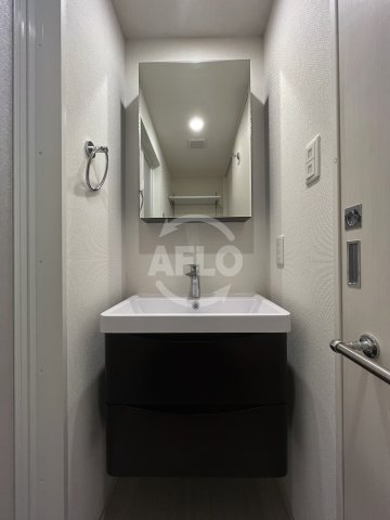 洗面設備　SERENiTE福島scelto（セレニテ福島シェルト）洗面