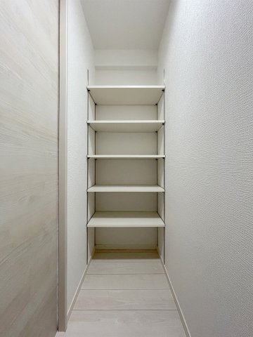 収納　フラッツ東比恵