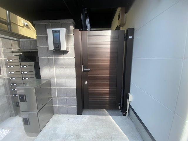 エントランス　同施工会社参考画像