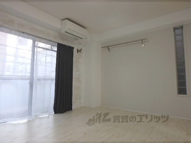 居室・リビング　洋室