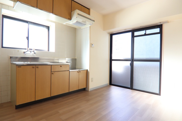 居室・リビング　※別号室の参考写真です※