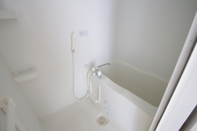 バス・シャワールーム　※別室の参考写真の為、現況優先です。