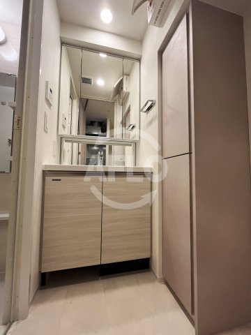 洗面設備　コンフォリア・リヴ博労町一丁目Q　独立洗面台