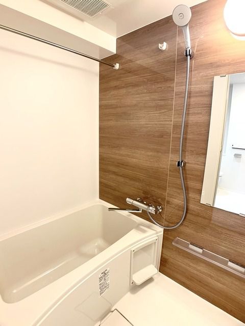 バス・シャワールーム　※別部屋参考写真