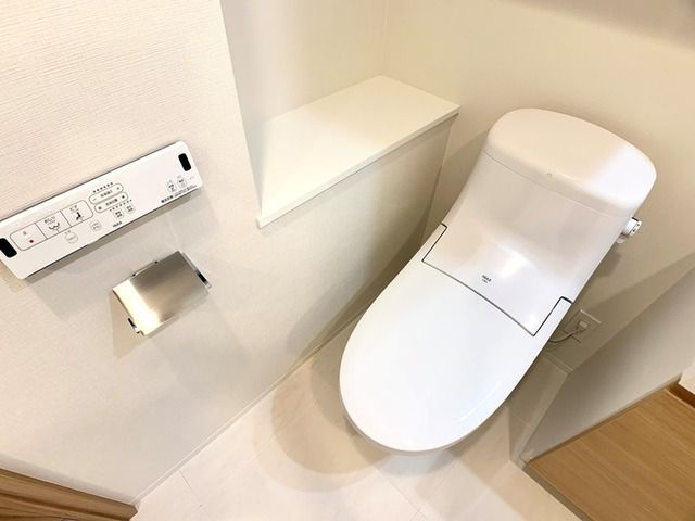 トイレ　別部屋参考写真