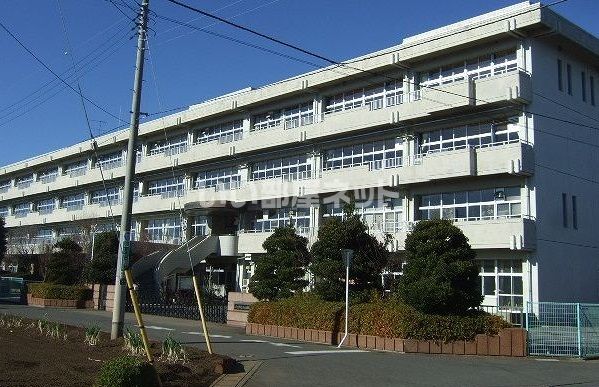 中学校　小山市立小山城南中学校（中学校）まで1197m