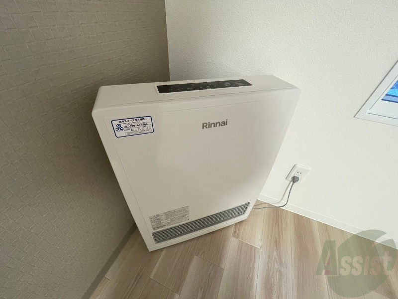 その他　暖房です。冬場の寒い日でも安心ですね～