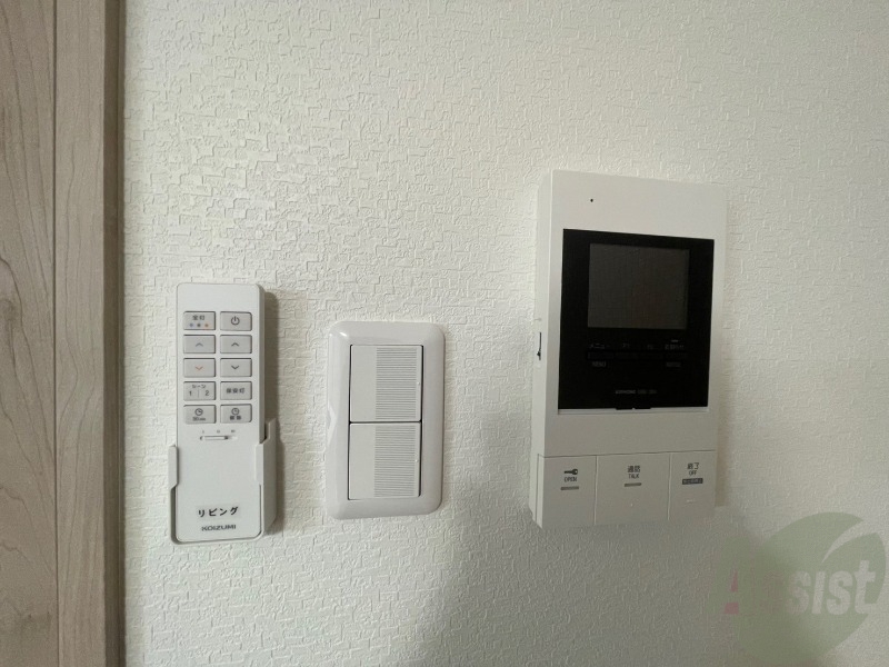 セキュリティ　モニタ付インターホンです。セキュリティ面も安心ですね！